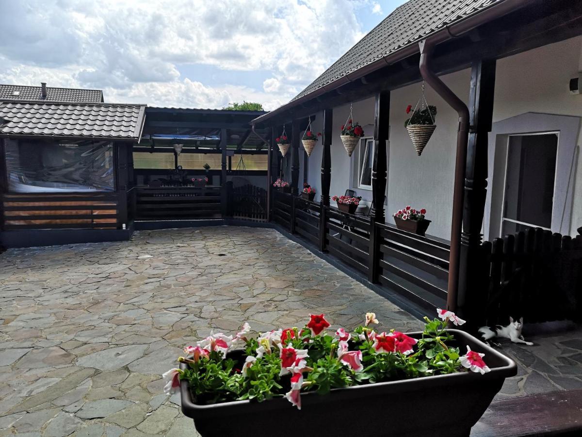 La Dory Apartman Falusugatag Kültér fotó